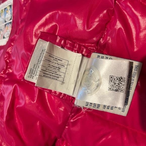 Red Moncler Puffer jacket - Picture 4 of 9